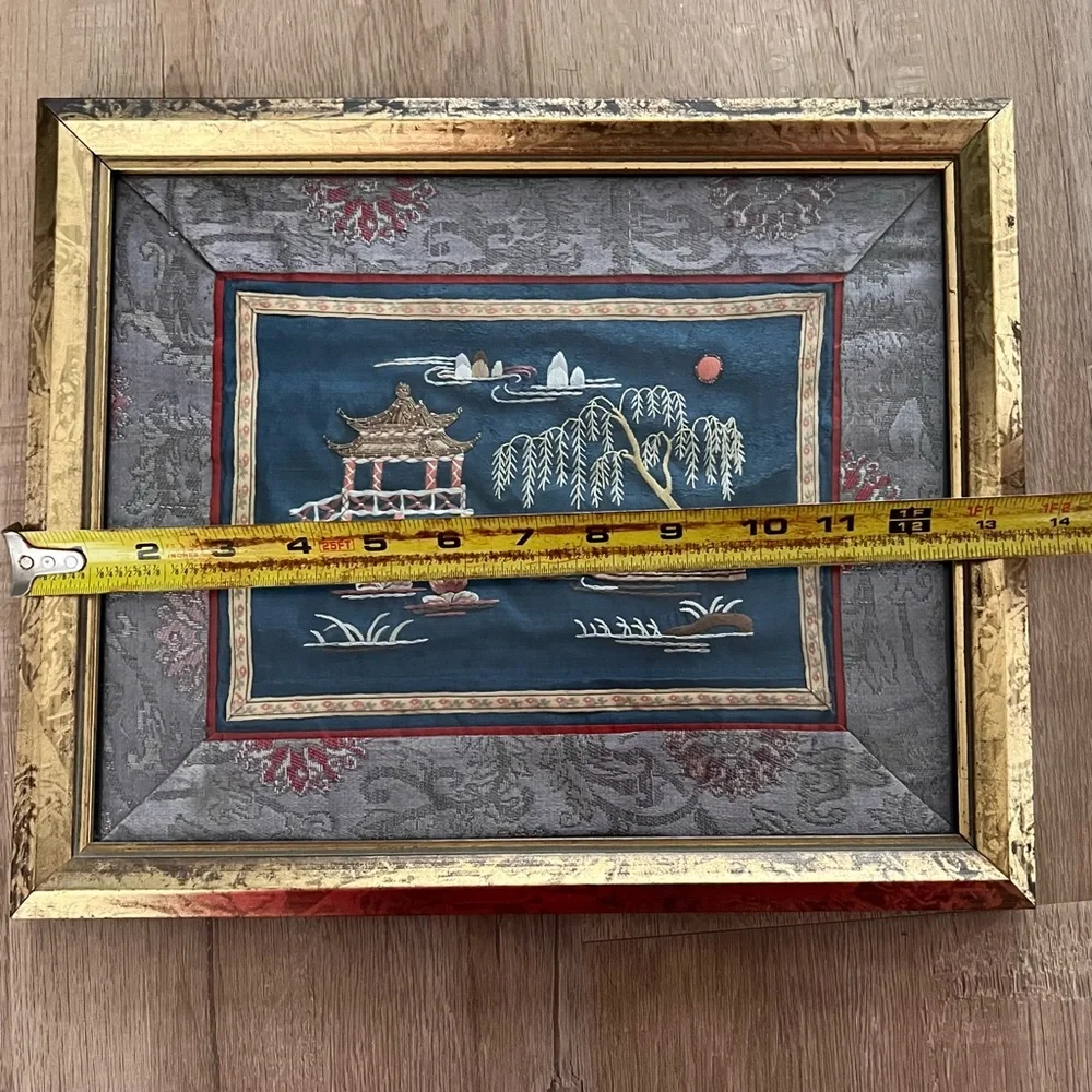 Antique Chinese‎ Embroidered Framed Tapestry Fabric Silk Chinese Garden